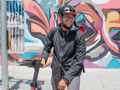 Comment bien se protéger en trottinette électrique ?